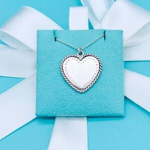 Tiffany & Co. SS Retired Medium Twist Heart Pendant Necklace 20” Pristine